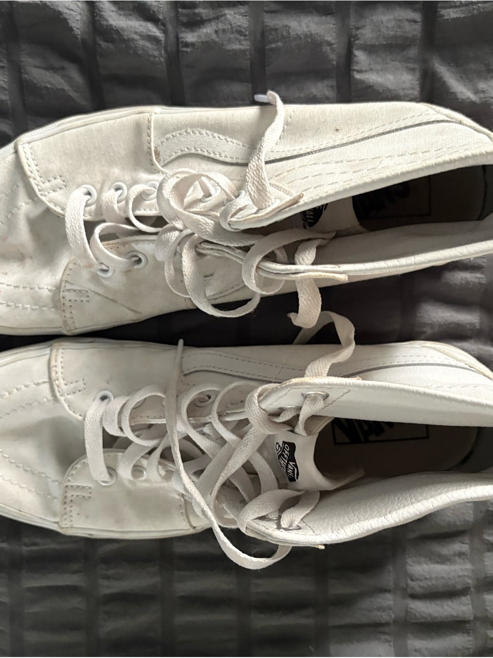 Vans Women’s White Low-Top Lace-Up Sneakers